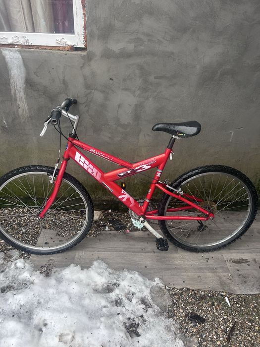 Vand bicicleta peugeot