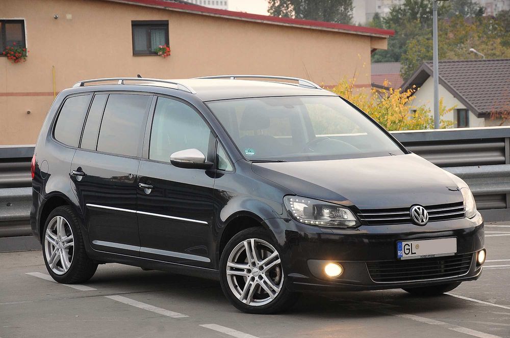 VOLKSWAGEN Touran 2011 — imagine 2