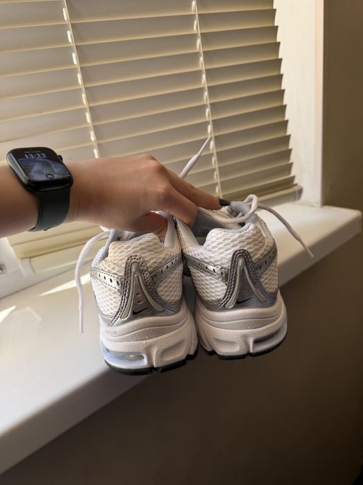 Кроссовки NIKE оригинал