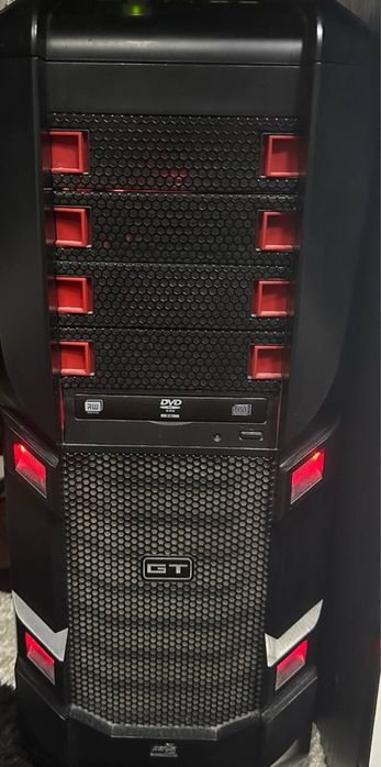 Срочно продается игровой компьютер+клавиатура+наушники