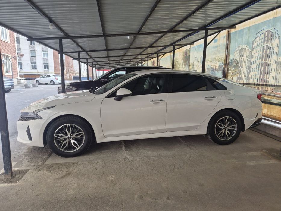 Kia k5 в хорошем состоянии 2,5 обьем