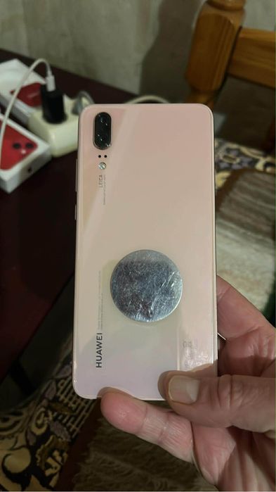 Хуавей 20 про розово  златист