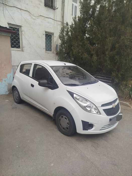 Ассалому алейкум Спарк 1 позиция сотилади мошина урилмаган яхши холатд