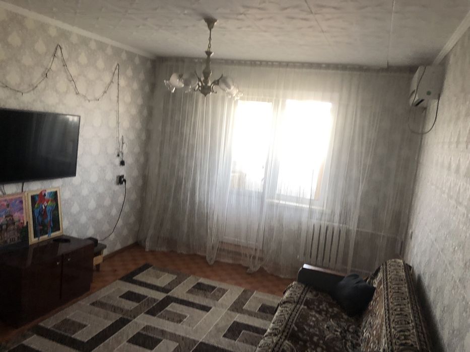 Квартира продается 4- комнатная