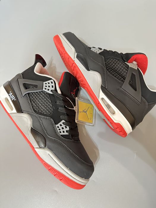Кроссовки Nike Air Jordan 4