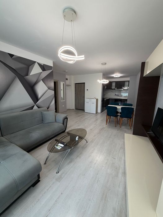Apartament 2 camere bloc nou, centru