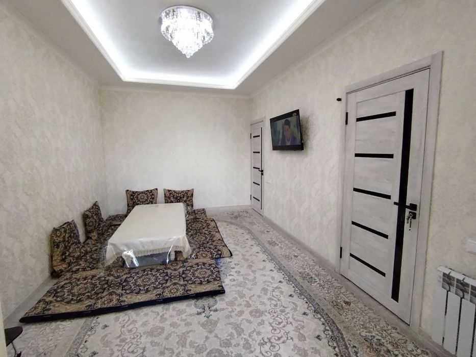 Срочно продаётся квартира Мирабадский р-н Куйлюк массив 2 2-3/4/4