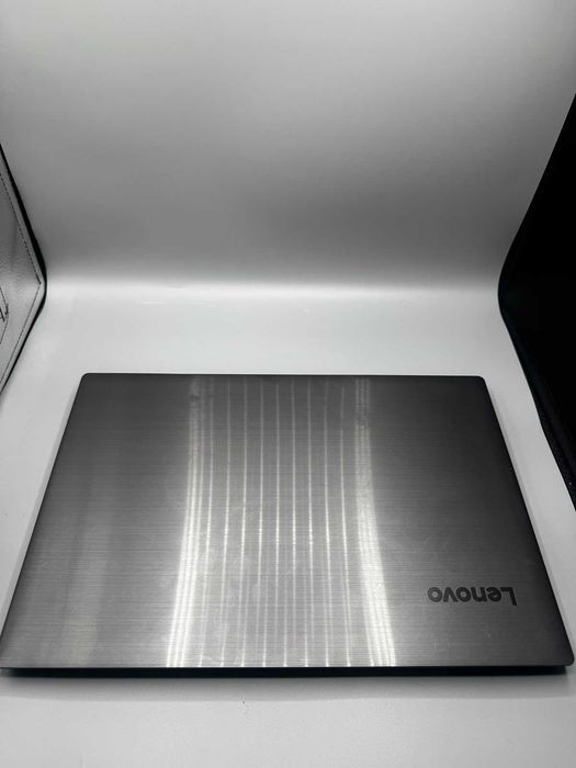 Lenovo V330-15KB