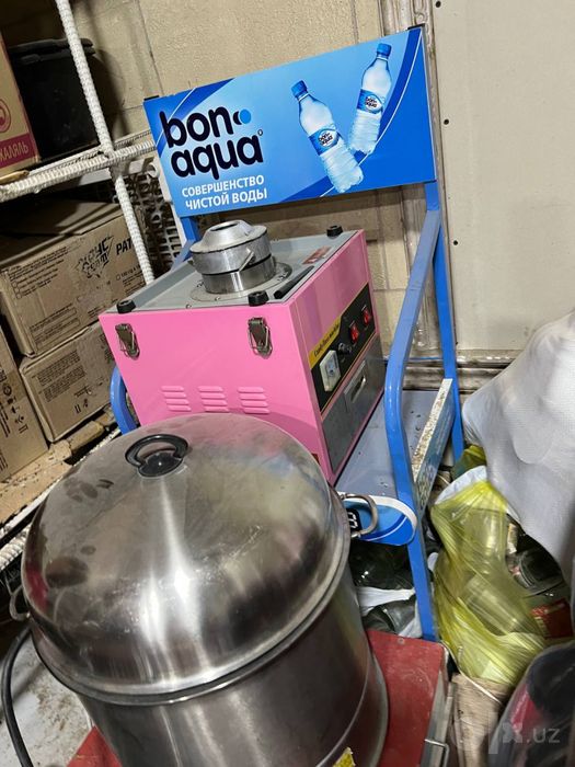 Popkorin tayorliydigan Johori maydaliydiga va shirin paxta pishiradi