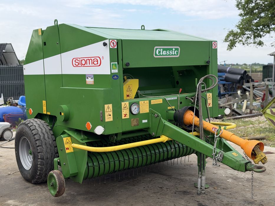 Presa Metal-Fach Plasa+Ata+Masa de 1,8 m Ca Noua An 2008 Sistem Welger Balot 120x120 Claas Krone