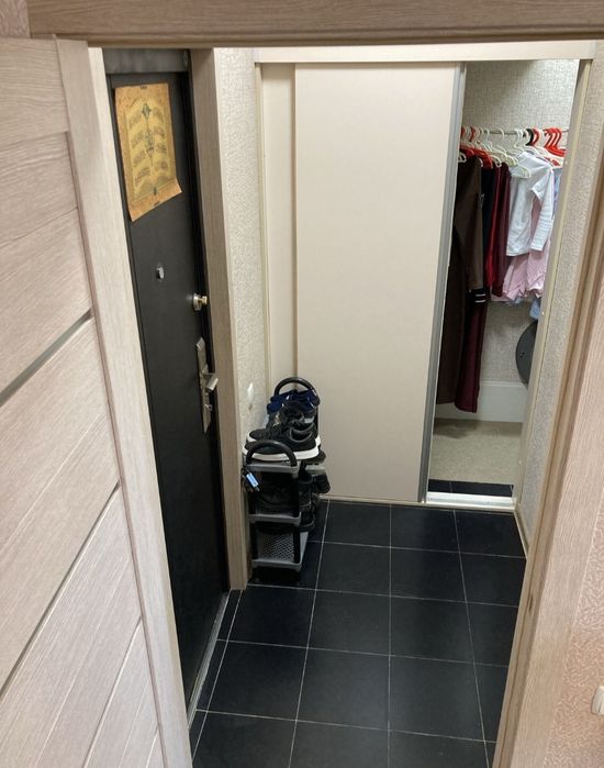 Феруза Массив 1п2/4/4 Продаю Квартиру С Ремонтом!