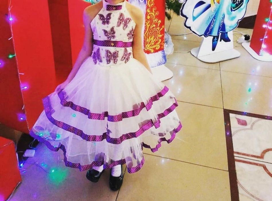 Продам бальные детские платья