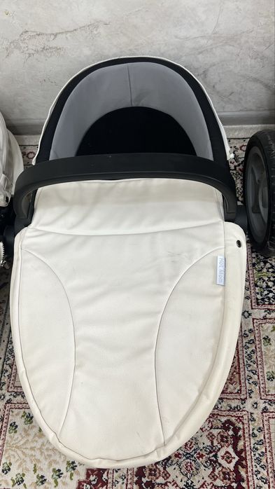 Коляска Hot mom 2 в 1 белый