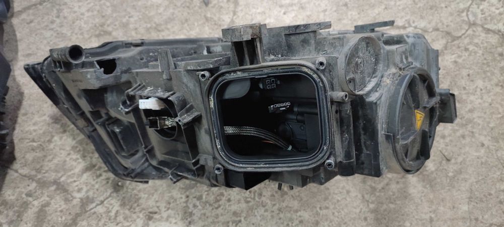 Фар Фарове с дефекти Audi A4 A5 b8 8T Facelift символични цени Ауди