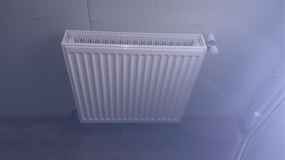 vand container nou ,3 metri pe 2,40 m