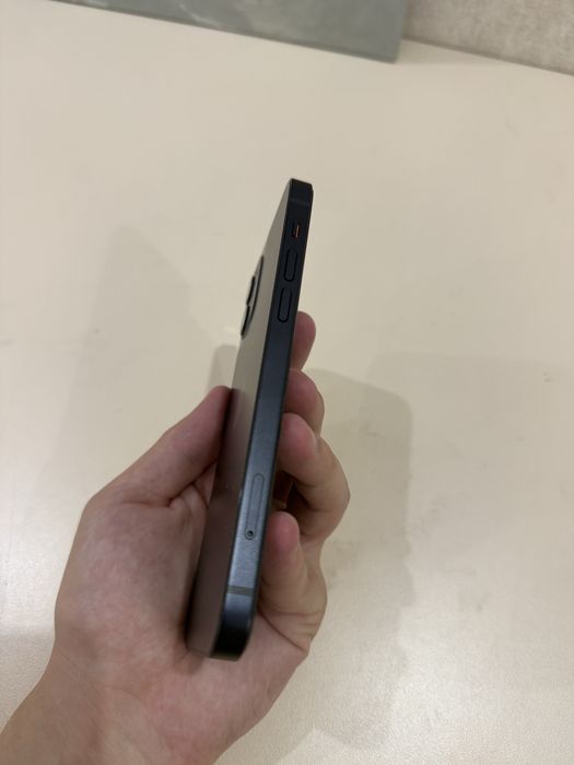 Продам Iphone 12 128gb