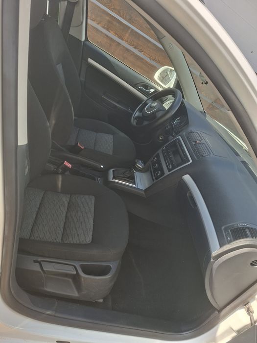 SKODA Octavia 2010 — imagine 5