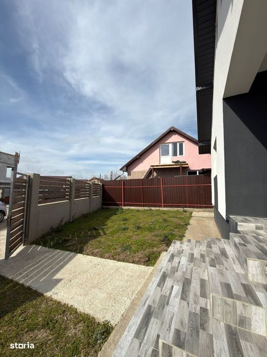 Casă cu 3 Camere | Lumina