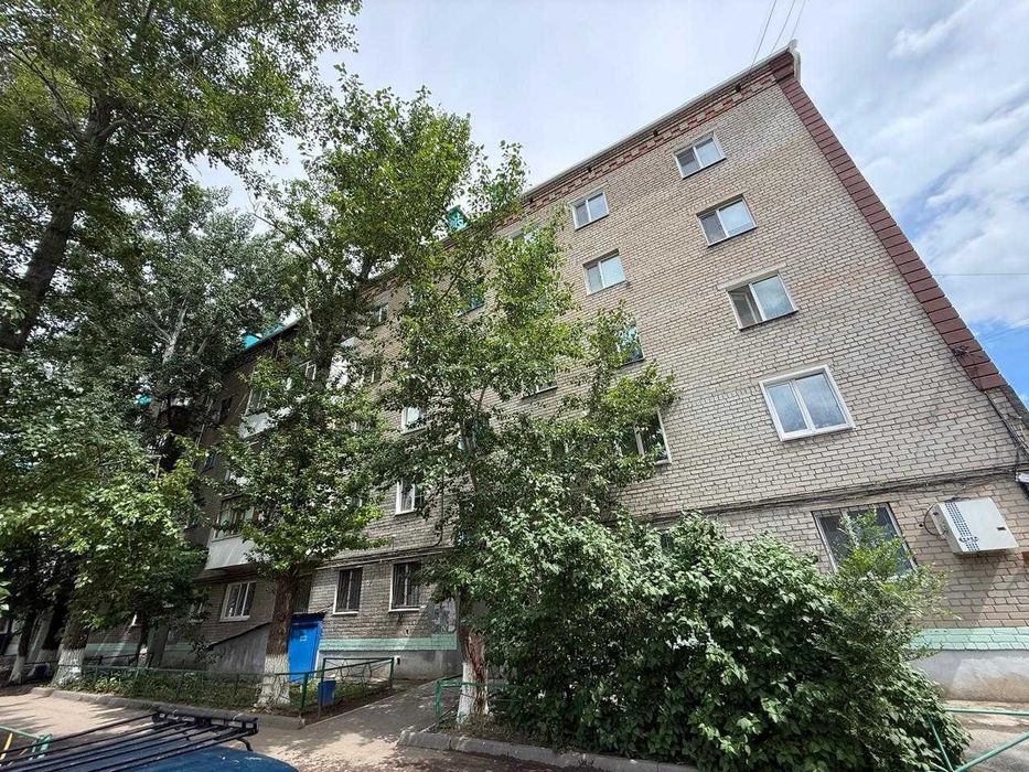Продам 4 комнатную квартиру