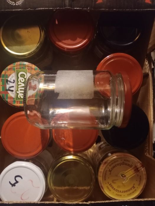 Винтови буркани 36 броя