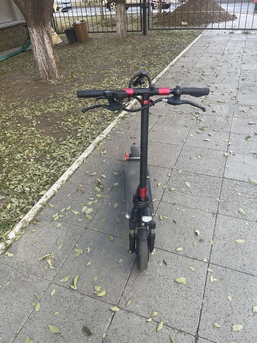 Продам электросамокат