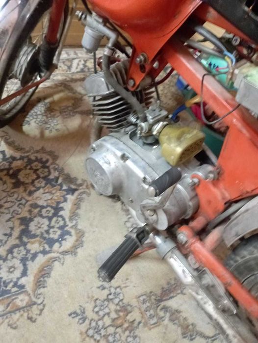 Продам мопед Карпат