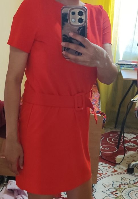 Продам платья повседневные