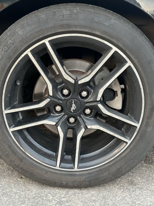 Продам диски Ford Mustang R18
