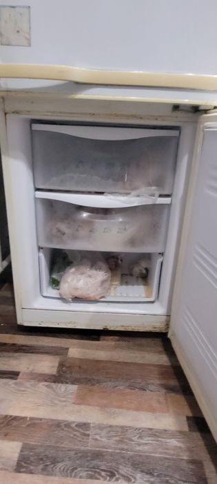 Холодильник  в хорошем  состоянии