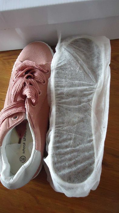 Розови кецове -нови