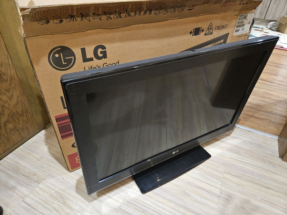 Телевизор LG 32CS460