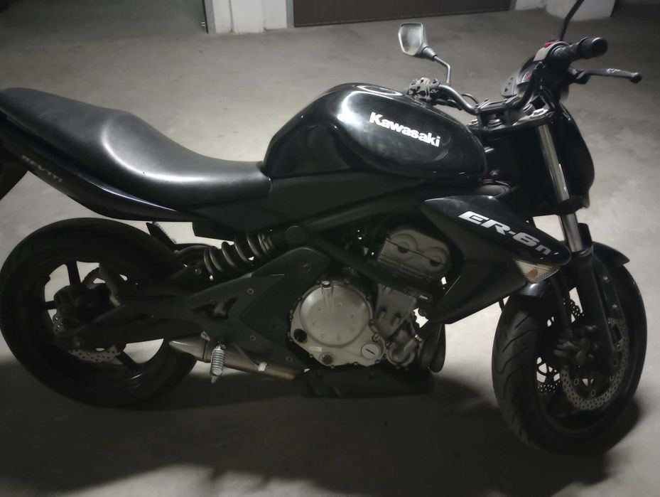 Мотоциклет Kawasaki ER-N6