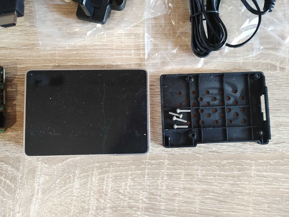 Raspberry Pi 3B+ 1GB Flirc Case 32GB MicroSD