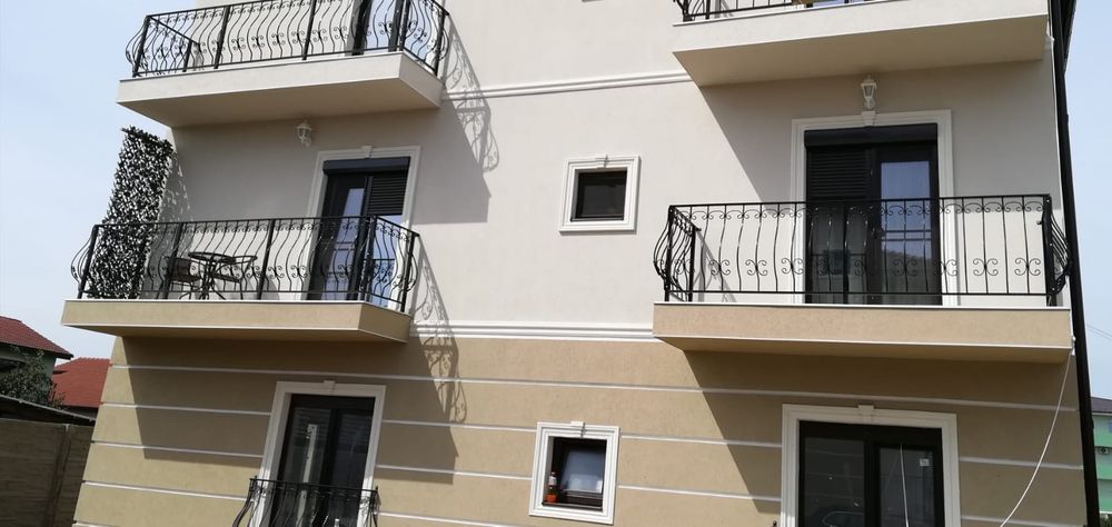 Închiriez apartament două camere