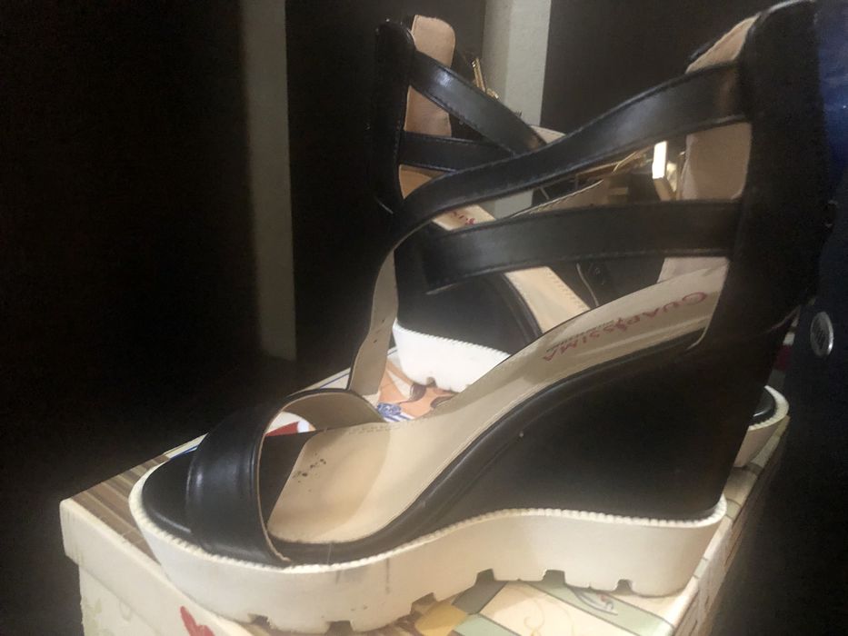 Дамски  кожени сандали на платформа