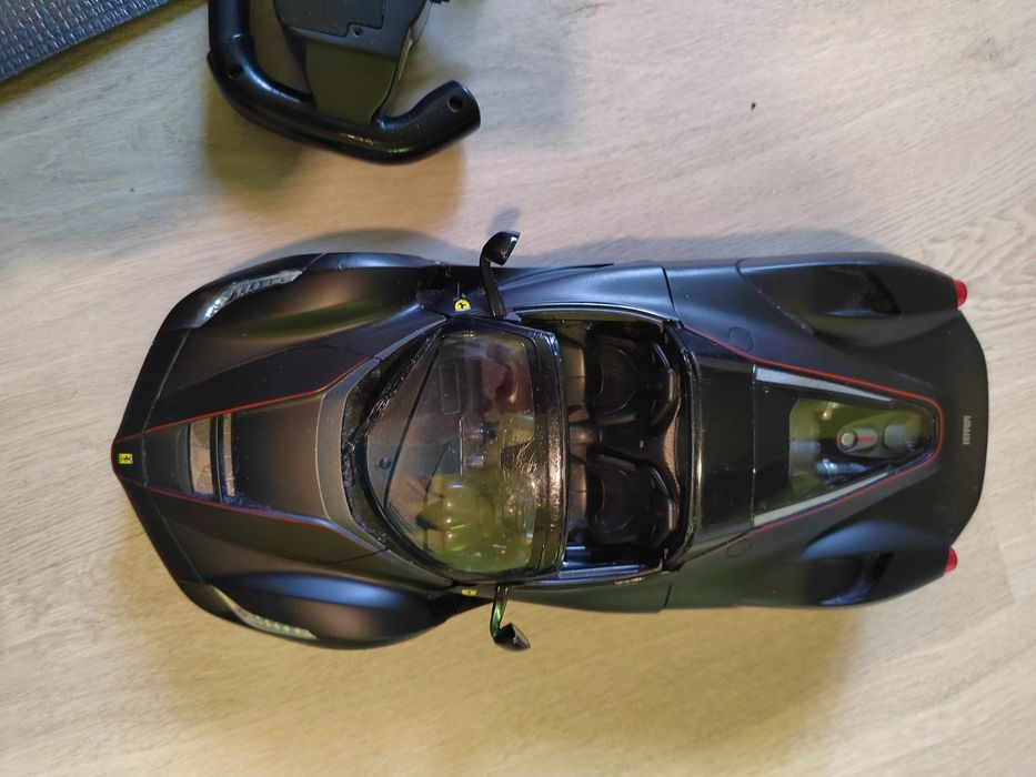 Кола LA FERRARI APERTA DRIFT, с  радиоуправление