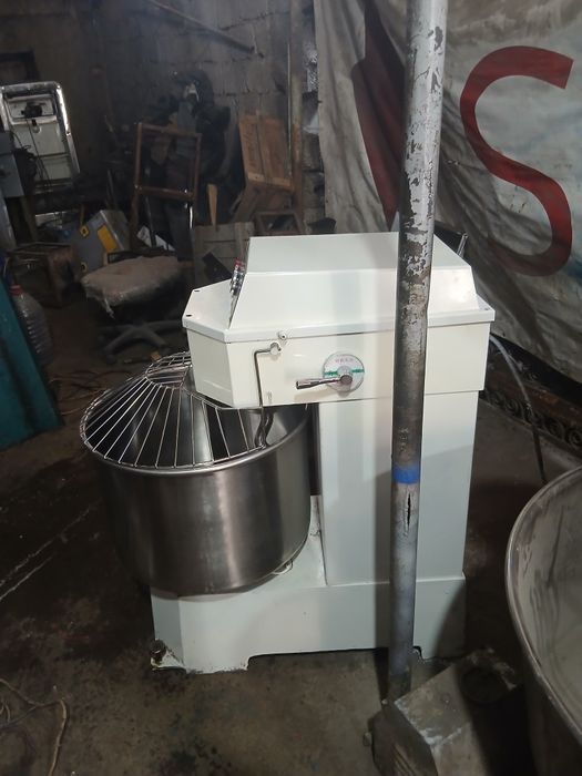 Xamir meshalka 64 letr 220v