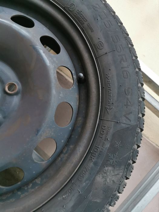 Vand anvelope iarna + jante + capace