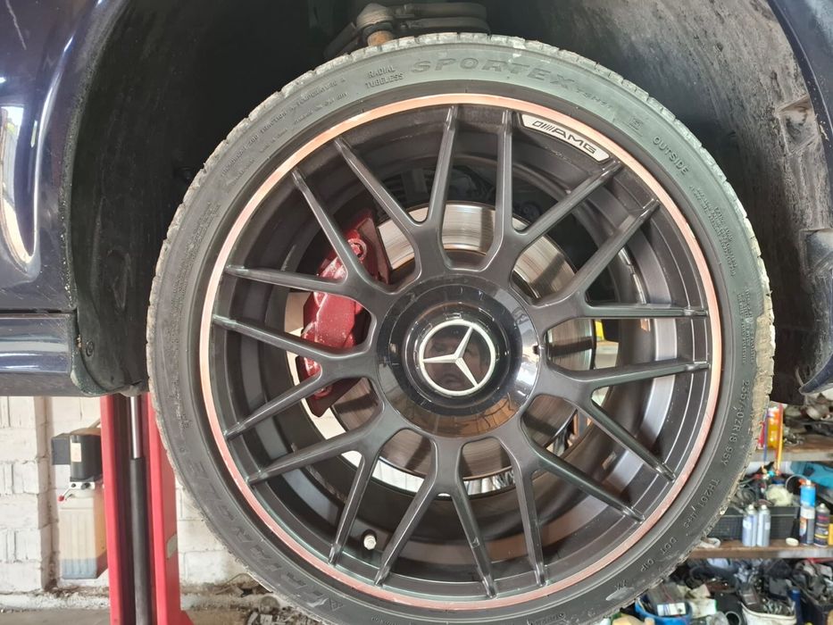 Продам диски на Mercedes AMG R 18