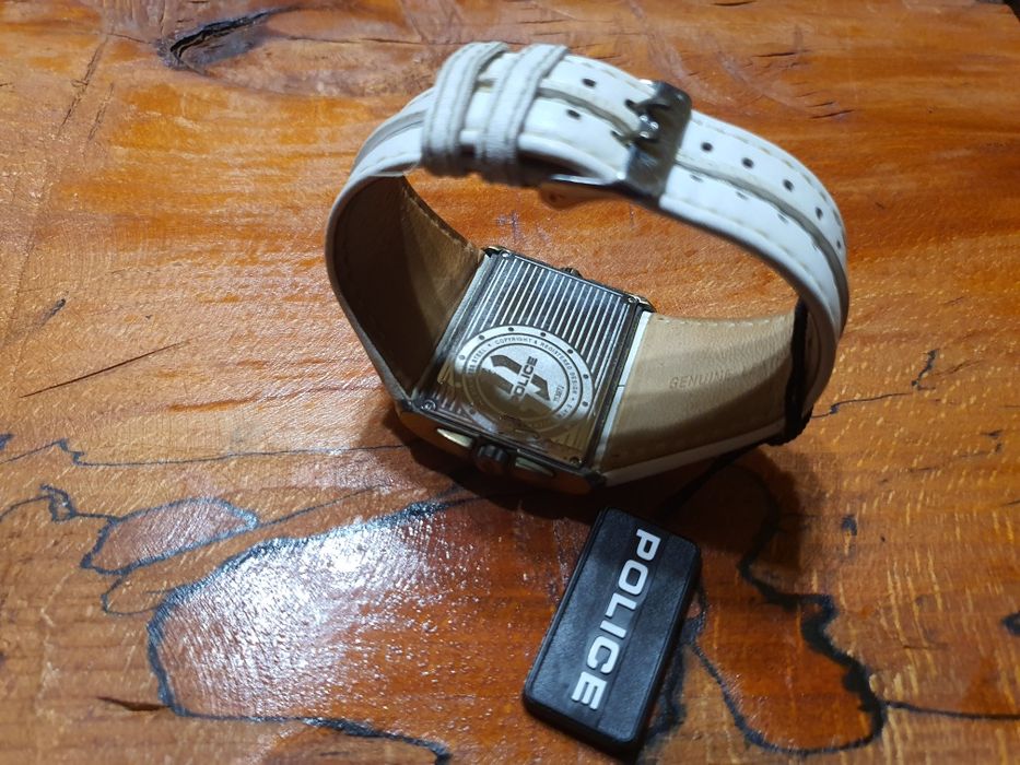 Ceas Police Twingear Unisex alb Oradea • OLX.ro