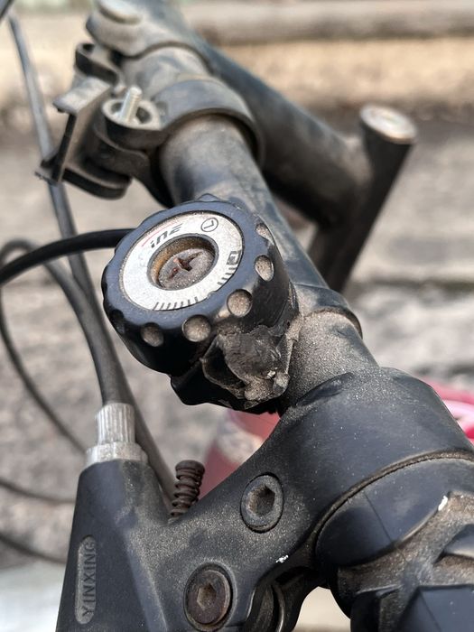 Горный велосипед б/у, давно не обслуживался