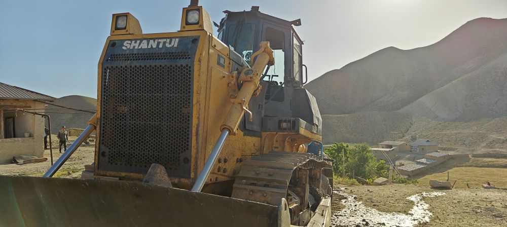 Продам бульдозер SHANTUI SD 22 в идеальном состоянии
