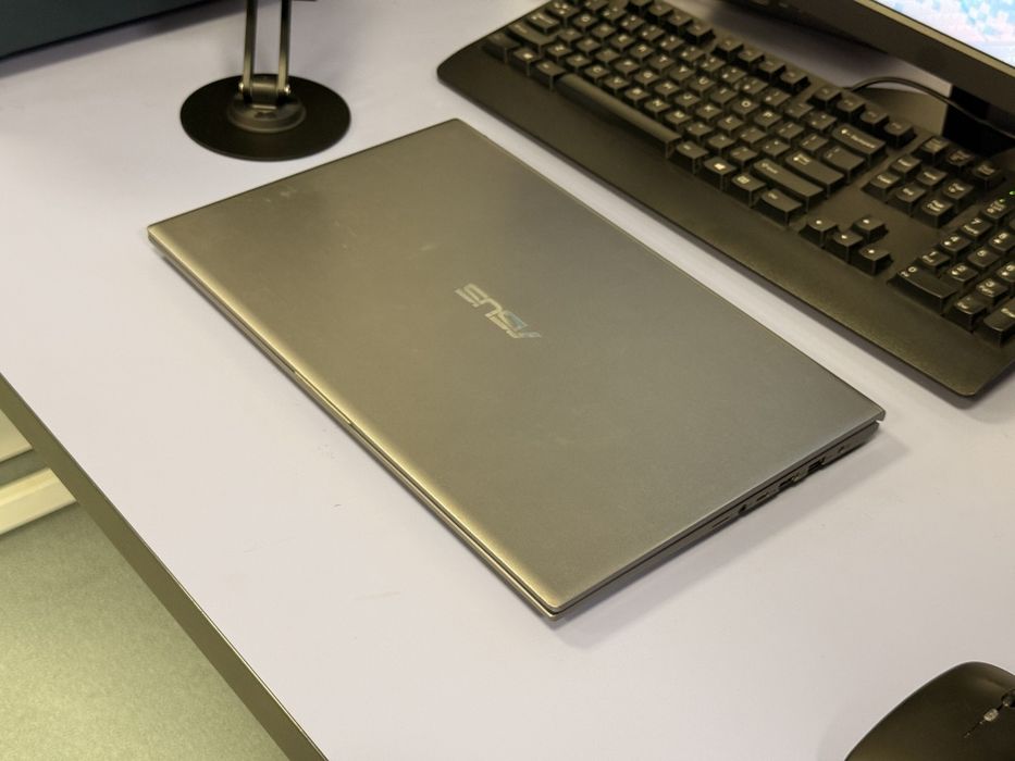 Продается ноутбук Asus Vivobook X512D