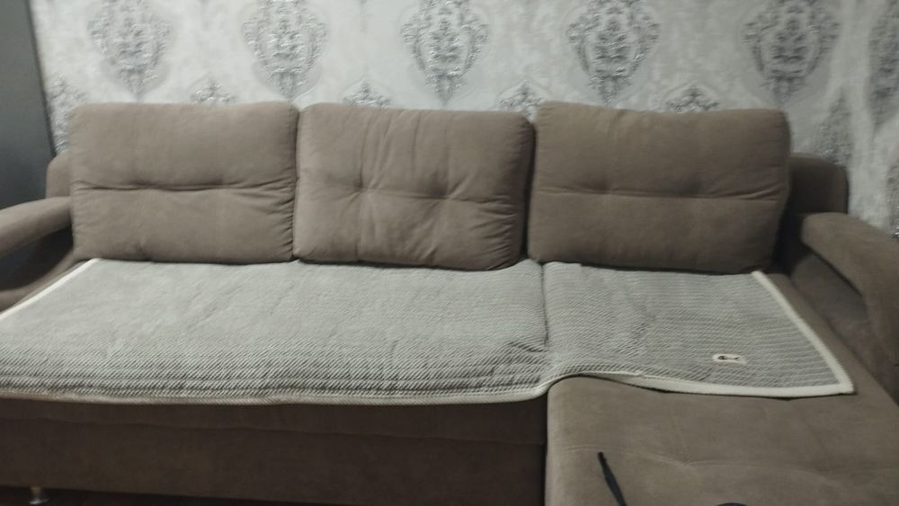 Продам угловой диван
