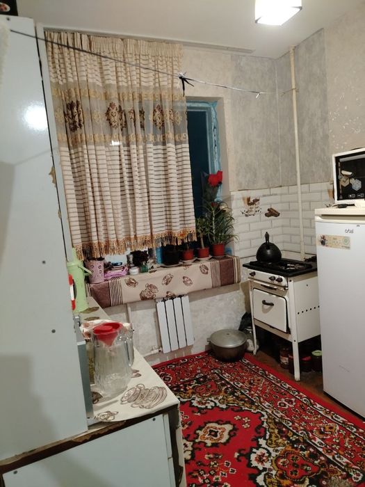 срочно!! Продаёцся 1ком..
