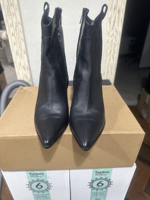 Ботинки женские