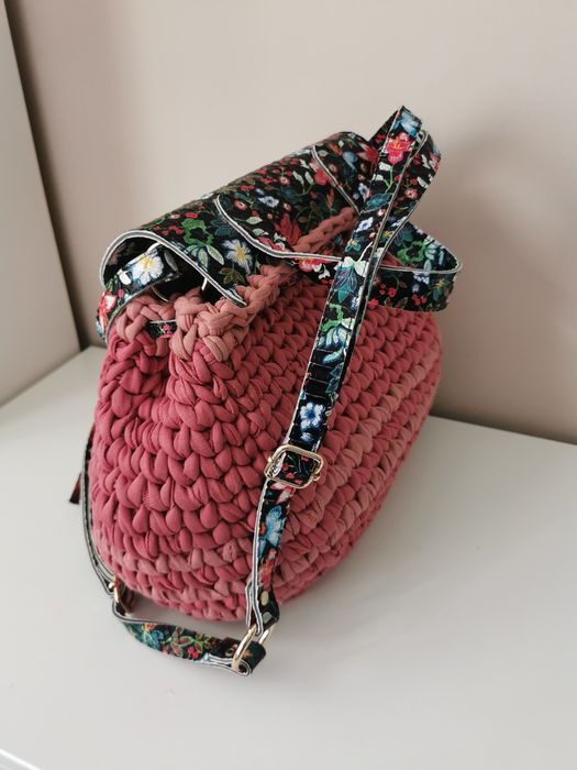 Ръчно изработена дамска чанта