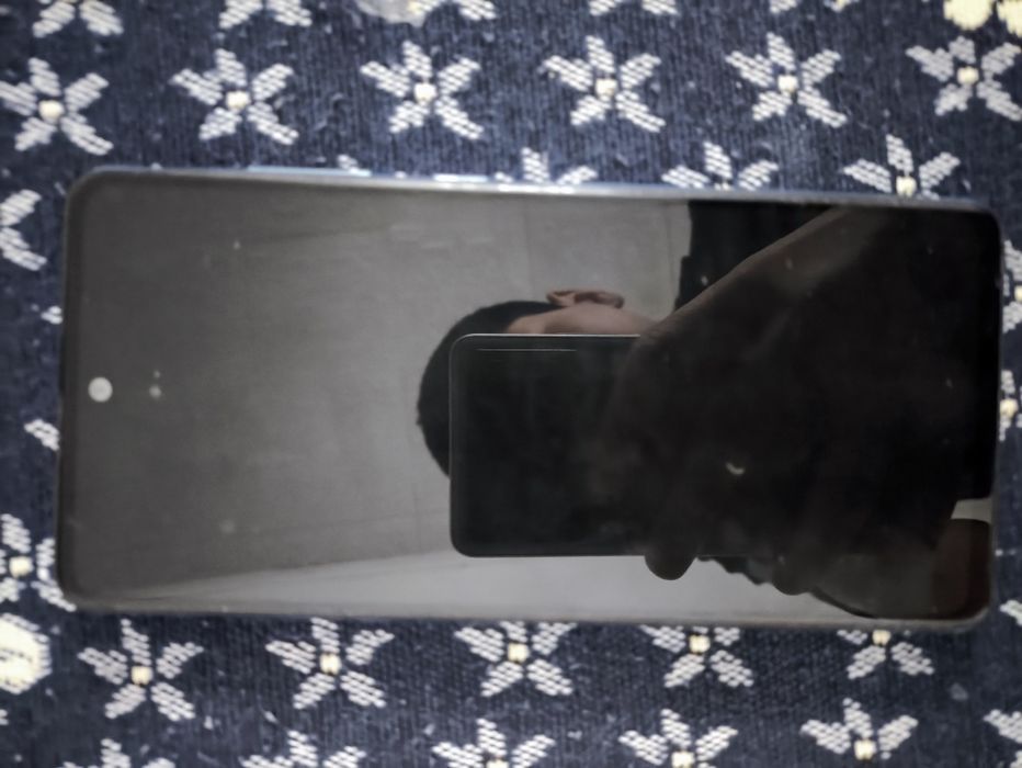 POCO x6 pro 5G и SAMSUNG а52