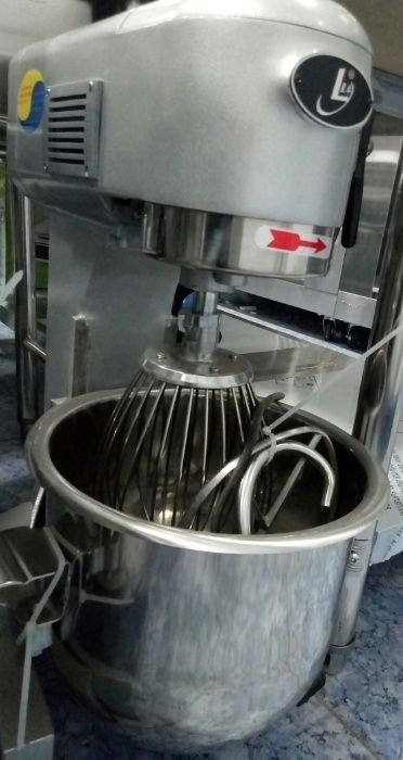 Миксер планетарный