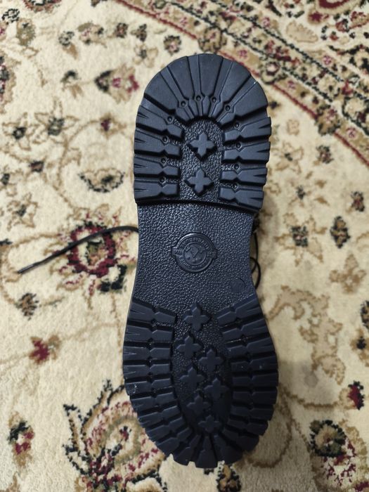 Продам рабочие ботинки